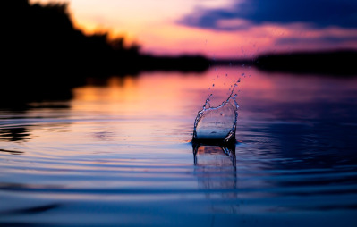 throw pillow product